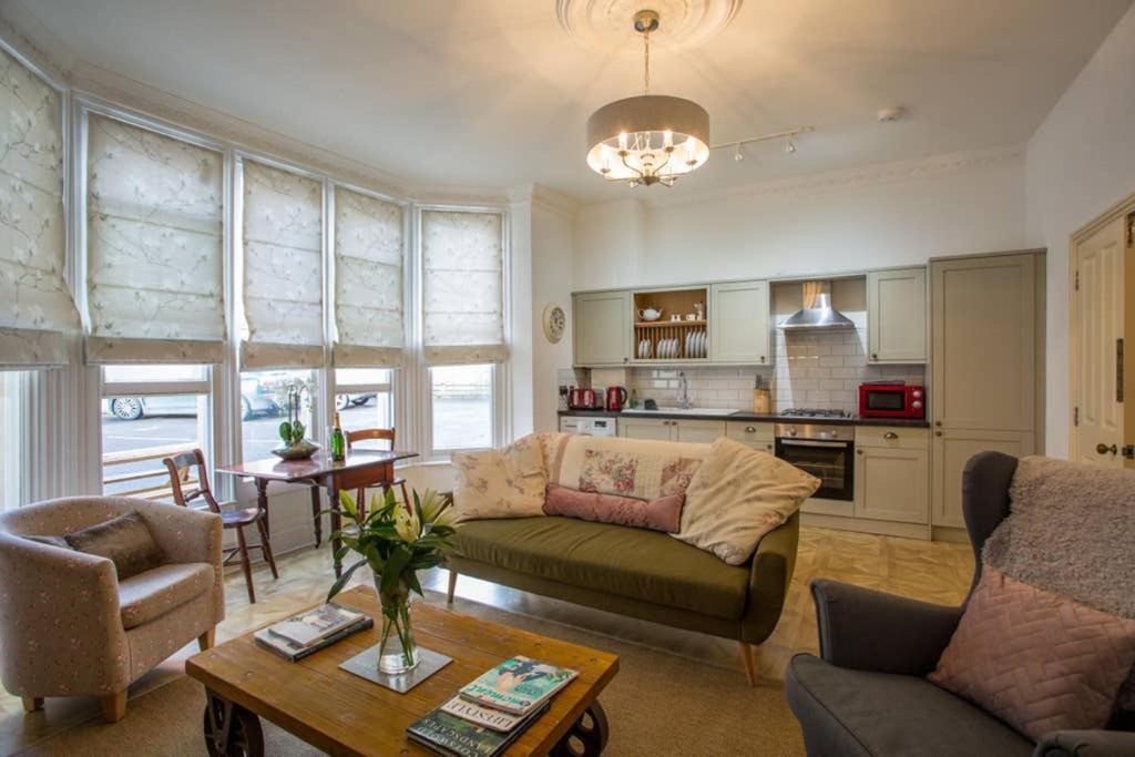 Gloucester Apartment | Spacious Apartment Close To Gloucester Quays And Docks