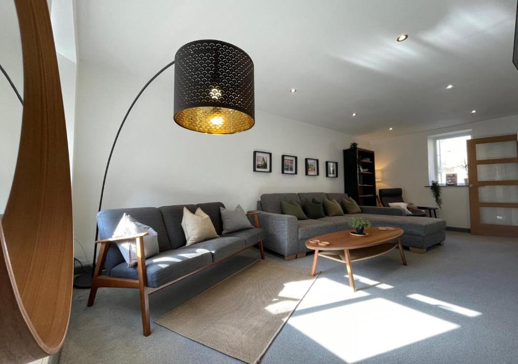 Lancaster Apartment | Spacious City Centre Property