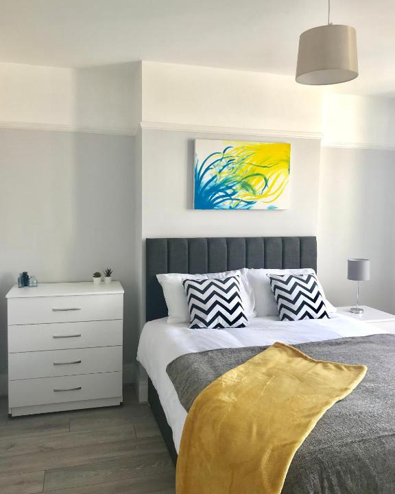 Filton Apartment | Spacious house in residential area of Bristol
