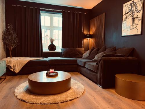Sittingbourne Villa | Spacious & Modern House in Sittingbourne