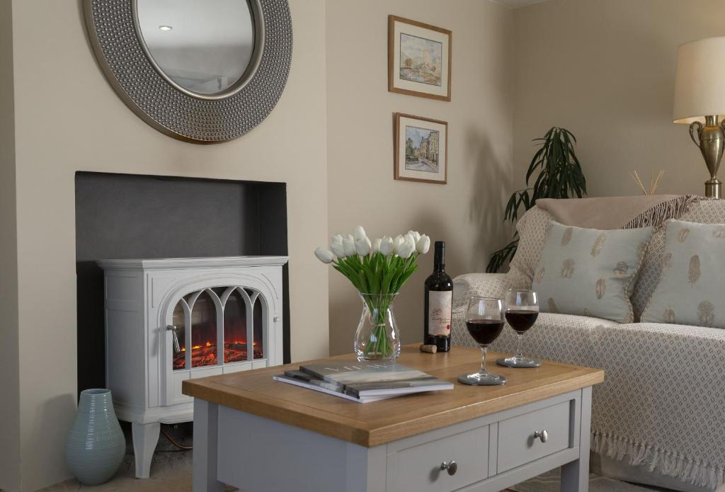 Painswick House | Spring Cottage