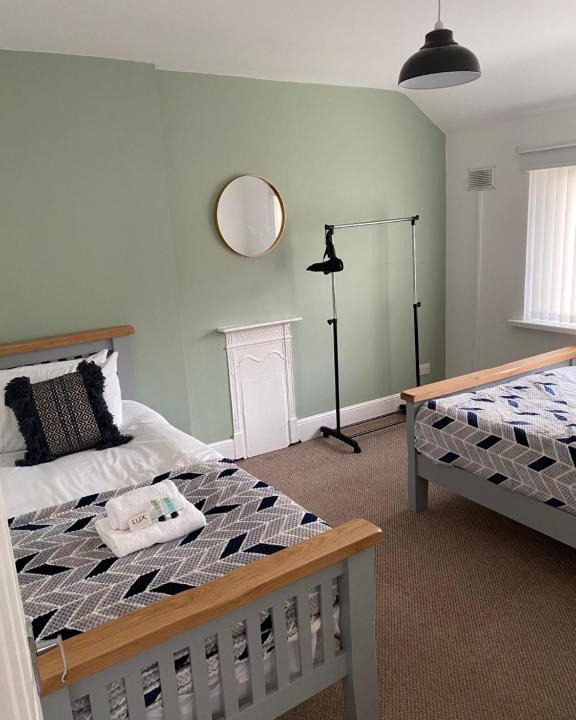 Risca House | Springfield Retreat