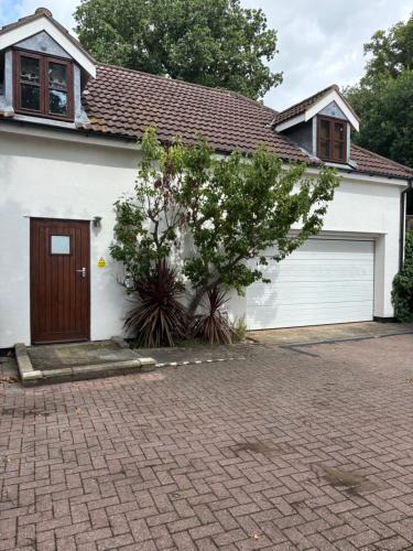 Strumpshaw Bed & Breakfast | Squirrel View Cottage