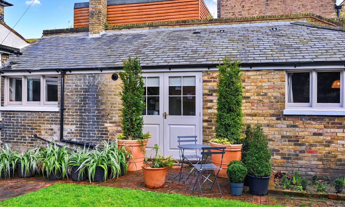 Sandwich House | St Germain's Annexe