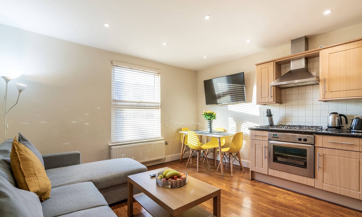 Bush Hill Park Apartment | St Marks Modern Apartments