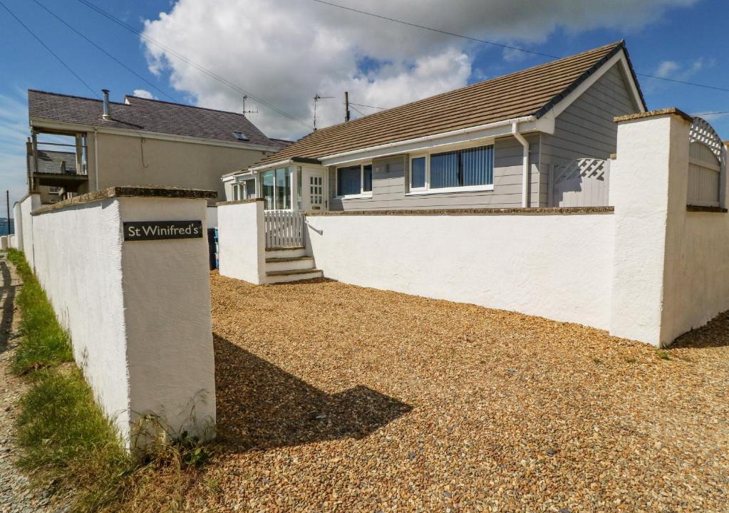 Rhosneigr House | St Winifreds