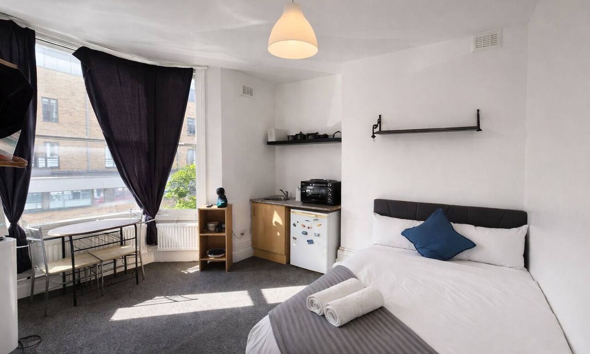Ravenscourt Park Apartment | Standard Double Studio Ensuite