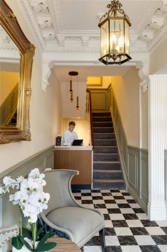 Hoole Hotel | Stone Villa