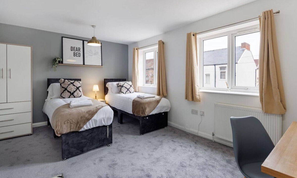 Middlesbrough Apartment | Studio 6 City Centre Fast WiFi Smart TV