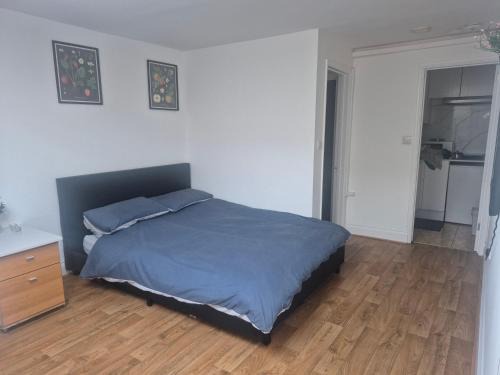 Park Royal Apartment | Studio flat