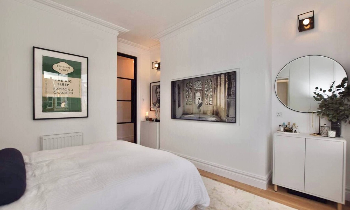 Balham Condo | Studio flat in heart of Balham