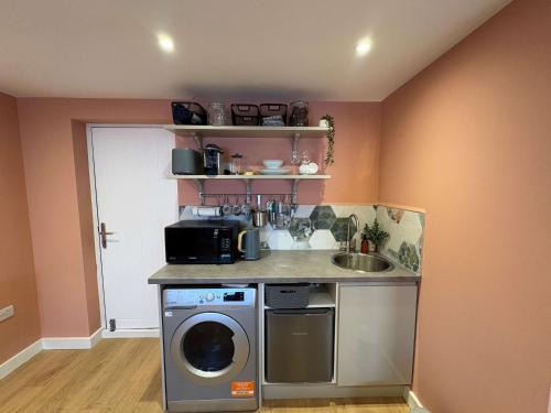 Horfield Hotel | Studio Flat in Seymour Road
