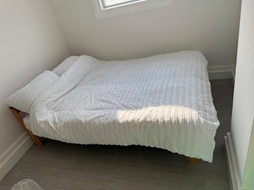 Selhurst Apartment | Studio - Sleeps 2 & Free Parking