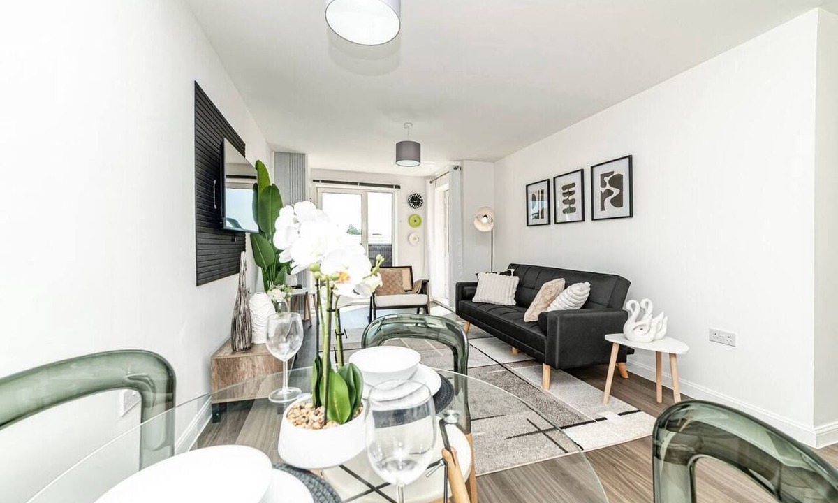 Basingstoke Apartment | Stylish 1-bed flat | Free parking | Fast Wi-Fi