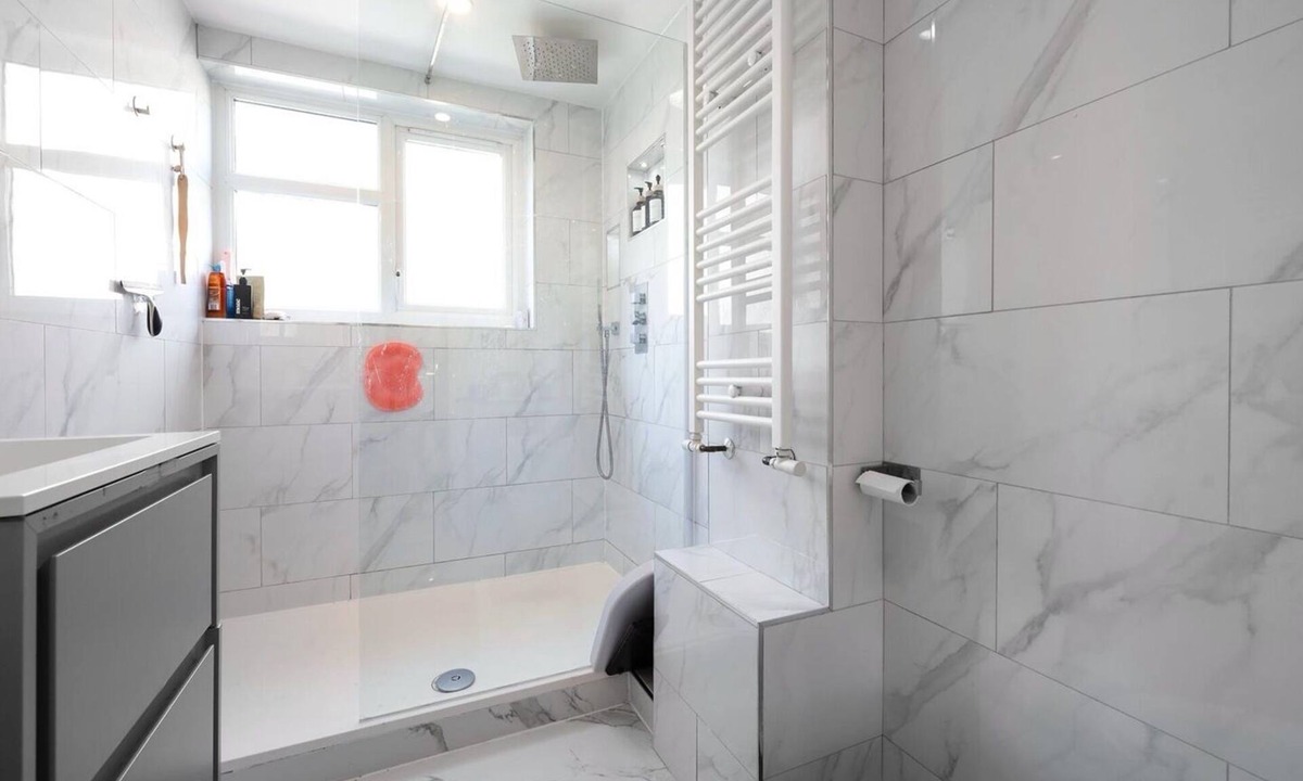 Hoxton House | Stylish 2-Bed Split-Level Flat in Shoreditch | Short Let (Up to 1 Month)