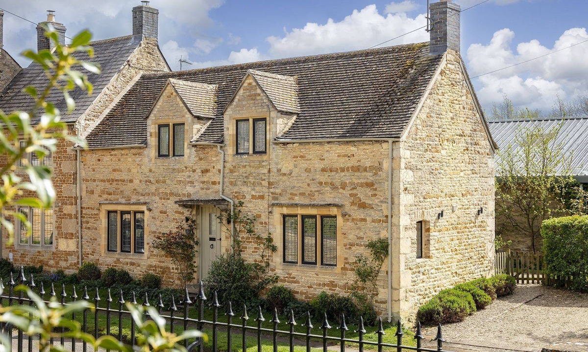 Kingham Cottage | Sun Cottage - Wonderful dog friendly cottage
