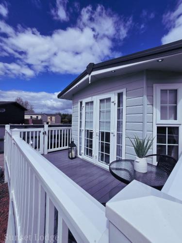 Morpeth House | Sunset lodge 32