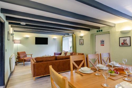 Looe House | Talland Cottage