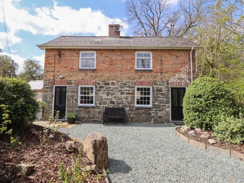Llanbrynmair House | Tan Y Capel
