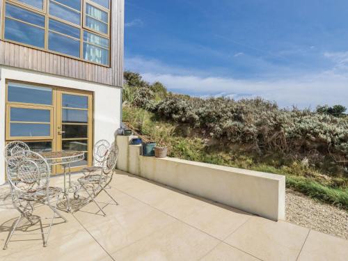 Perranporth House | Teach Tra West