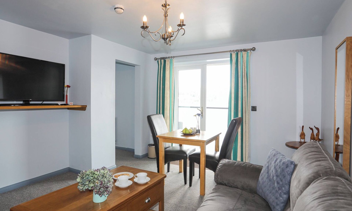 Llanycil Cottage | Tegid Lakeside - Bala Lake