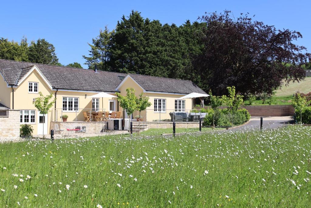 Chippenham House | The Anchorage Nables Farm