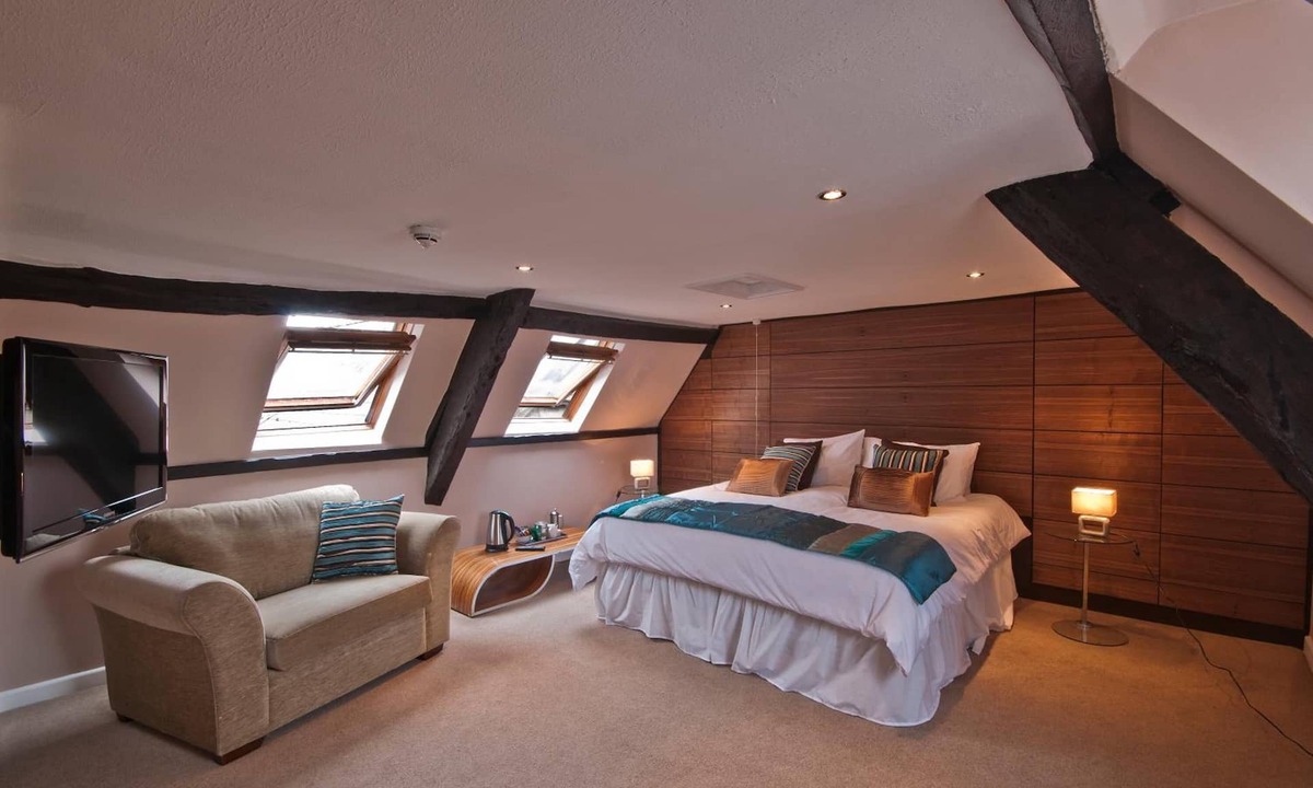 Llandovery Hotel | The Castle Hotel