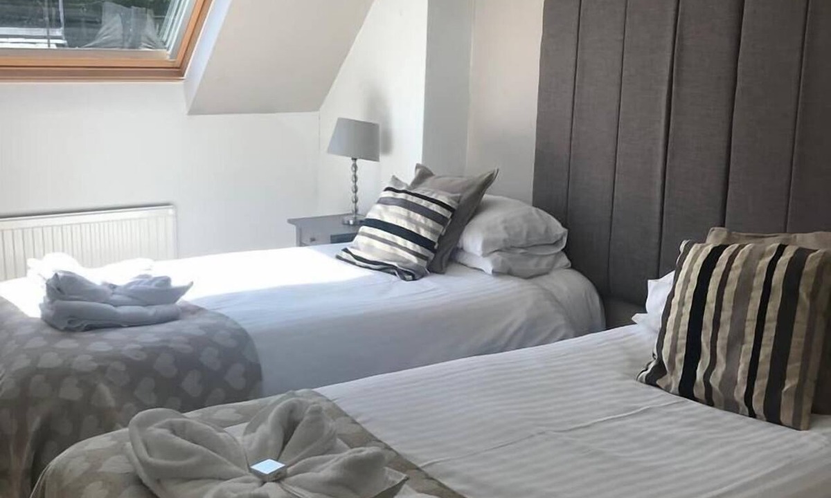 Porlock Bed & Breakfast | The Castle Inn