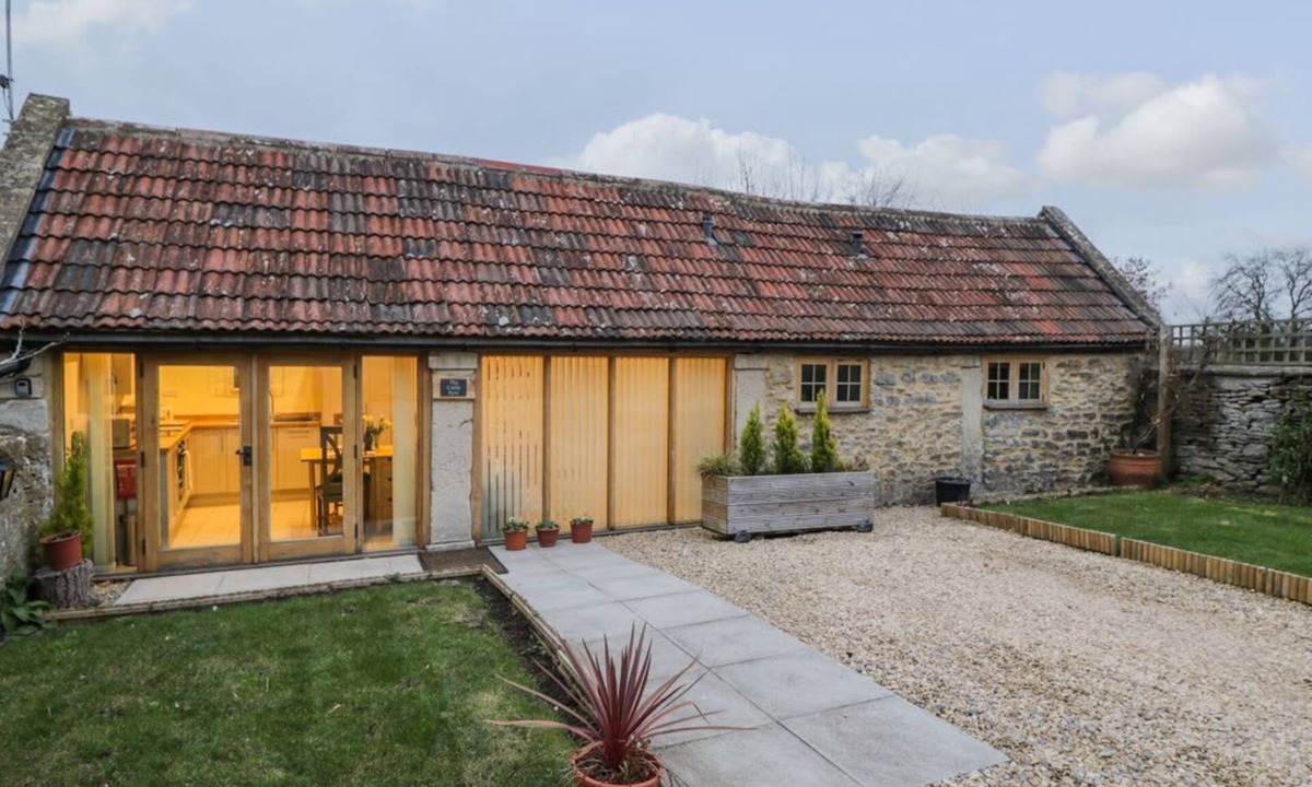 Biddestone Cottage | The Cattle Byre is nr Corsham.