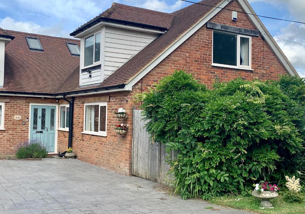 Ewhurst Green House | The Croft