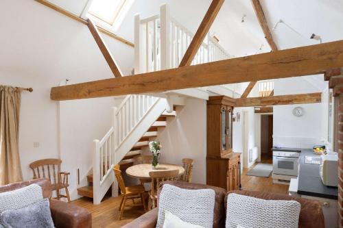 Sidlesham House | The Dairy - Spacious 3 bed barn in Sidlesham