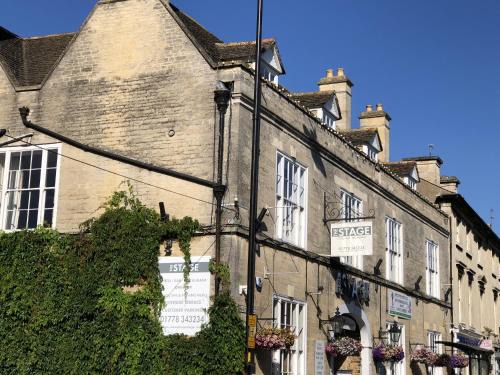 Market Deeping Hotel | The Deeping Stage