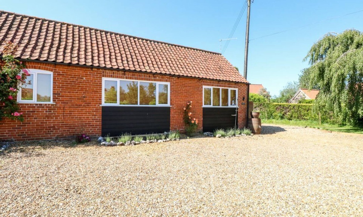 Stow Bedon Cottage | The Duck House, Watton
