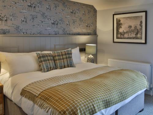 Brushford Hotel | The Exeter Inn