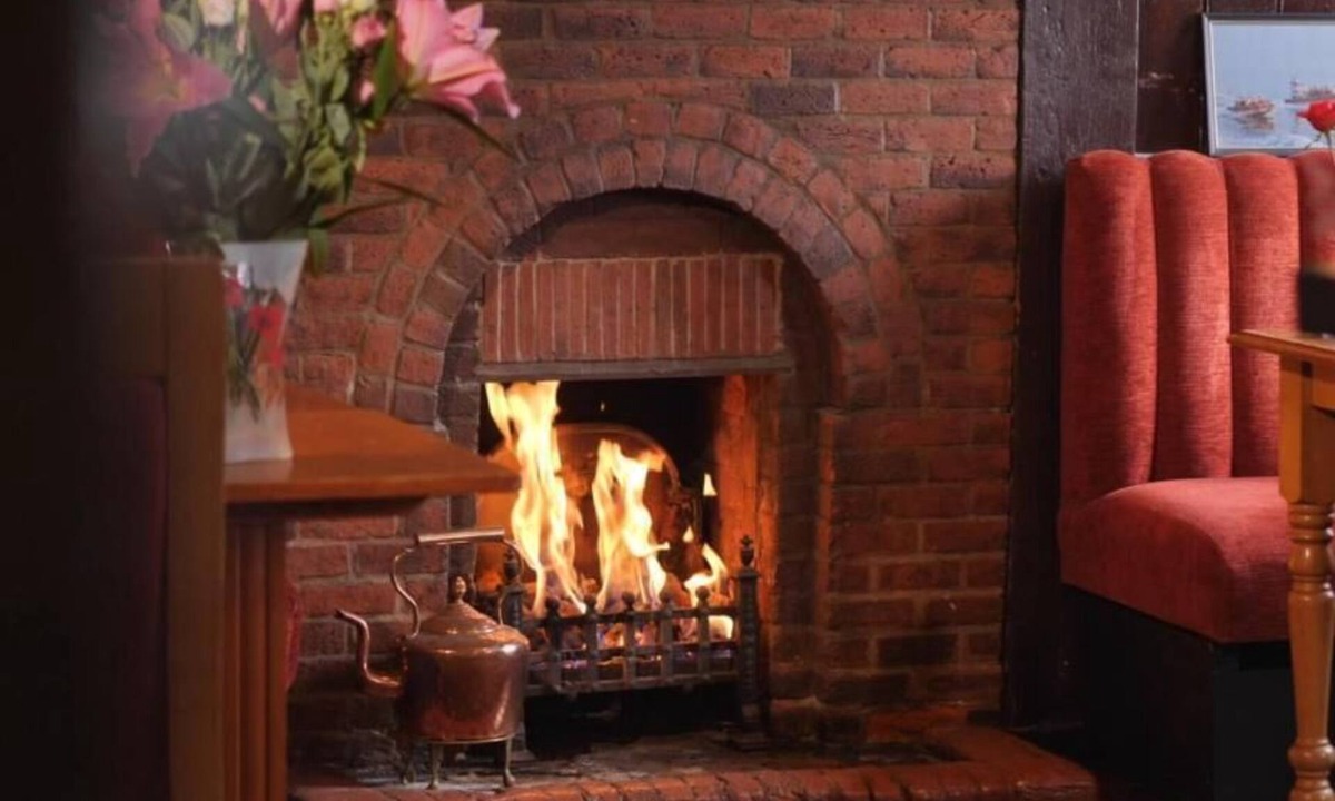 Ham Hotel | The Five Bells