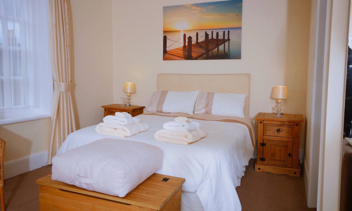 Ham Hotel | The Five Bells