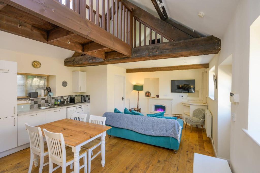 Newton St Loe House | The Forge 17th Century Home in Village near Bath