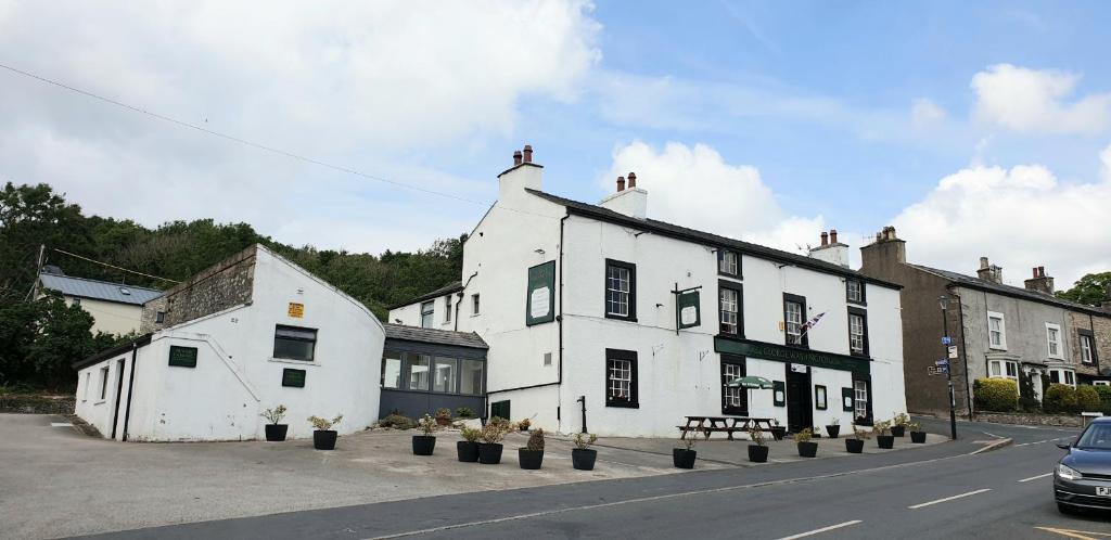 Warton Hotel | The George Washington