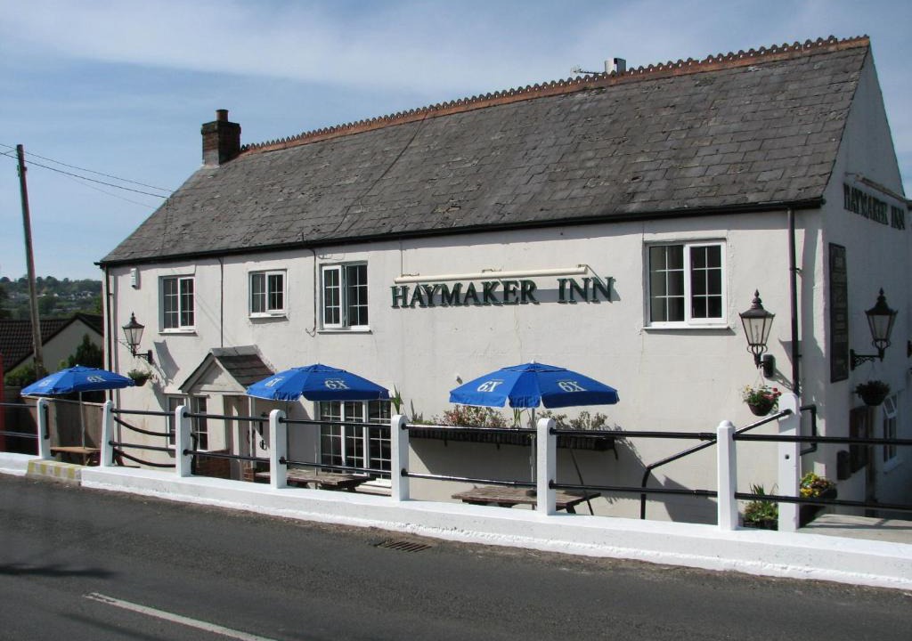 Wadeford Bed & Breakfast | The Haymaker Inn