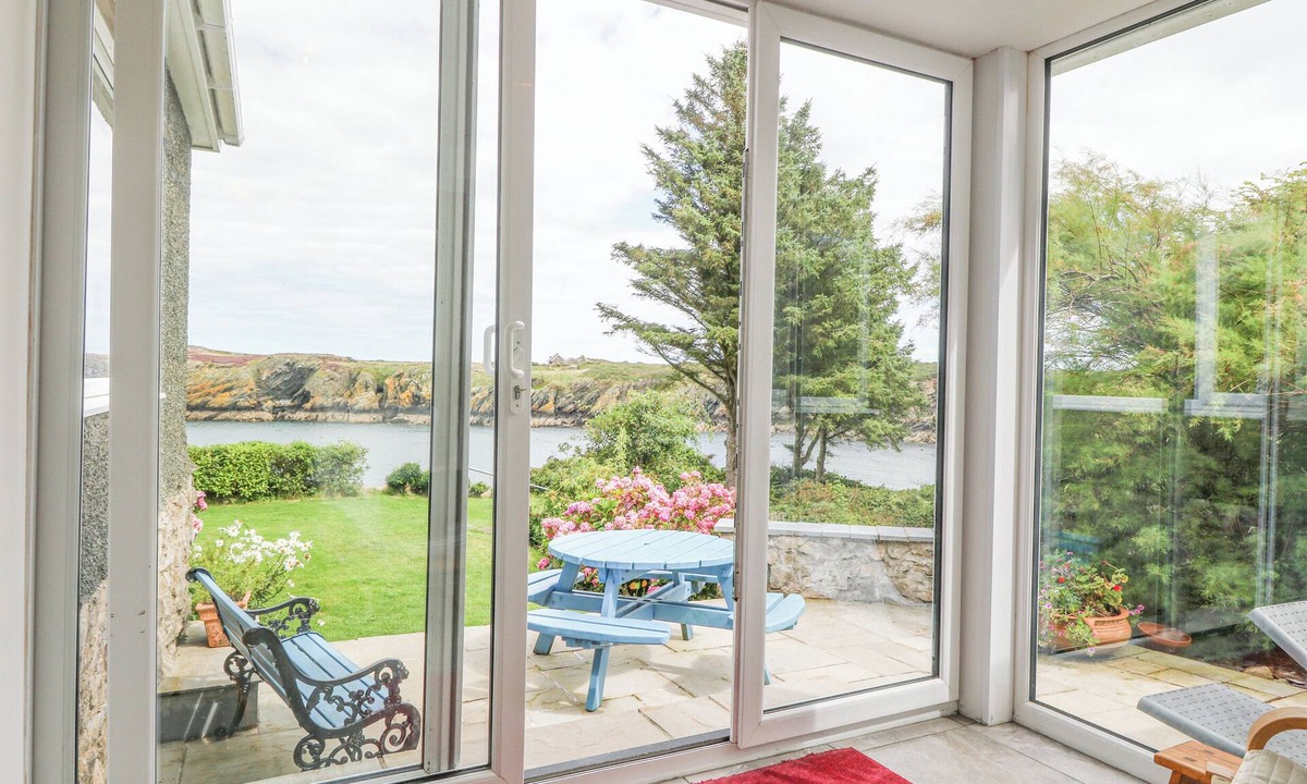 Llaneilian Cottage | The Headland