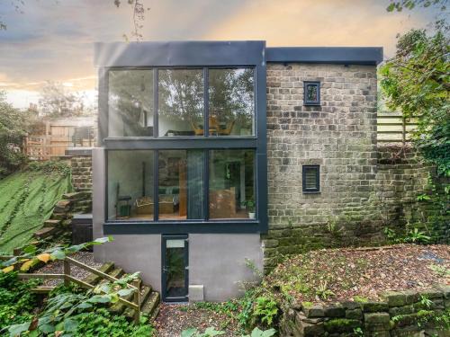 Cragg Vale House | The Keep