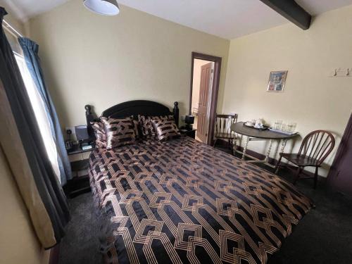 Stratton Bed & Breakfast | THE KINGS ARMS INN