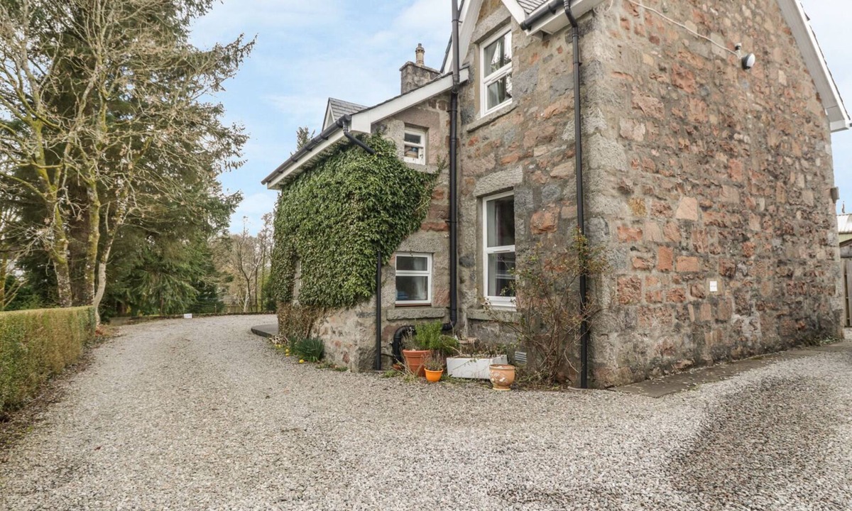 Taynuilt Cottage | The Knowe Upper