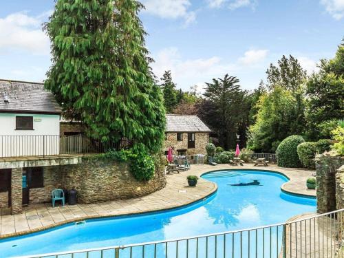 Ivybridge House | The Lawns