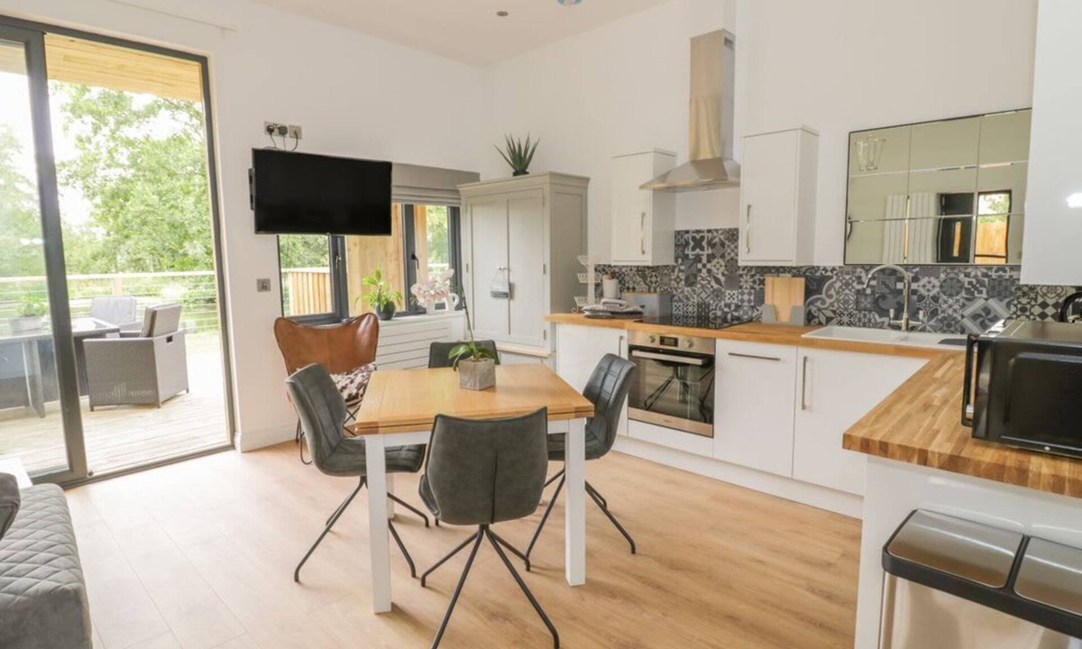 Weston under Penyard Cottage | The Leat, Droitwich Spa
