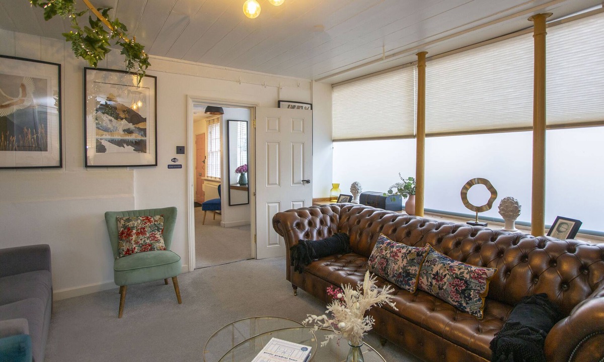 Upper Town House | The Old Crescent Bakery - Beautiful Bath Townhouse