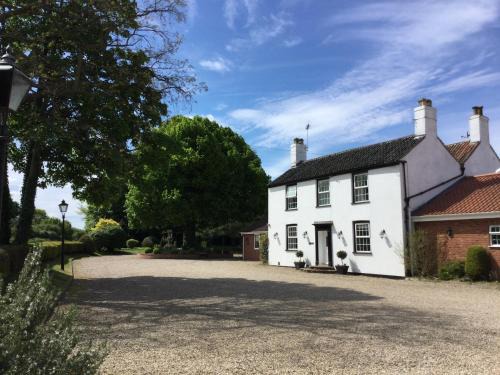 Crostwick Hotel | The Old Rectory Hotel