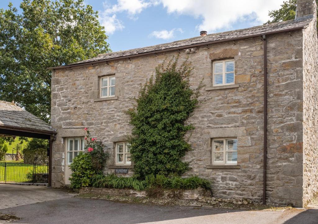 Fourstones Near Bentham House | The Old Stables