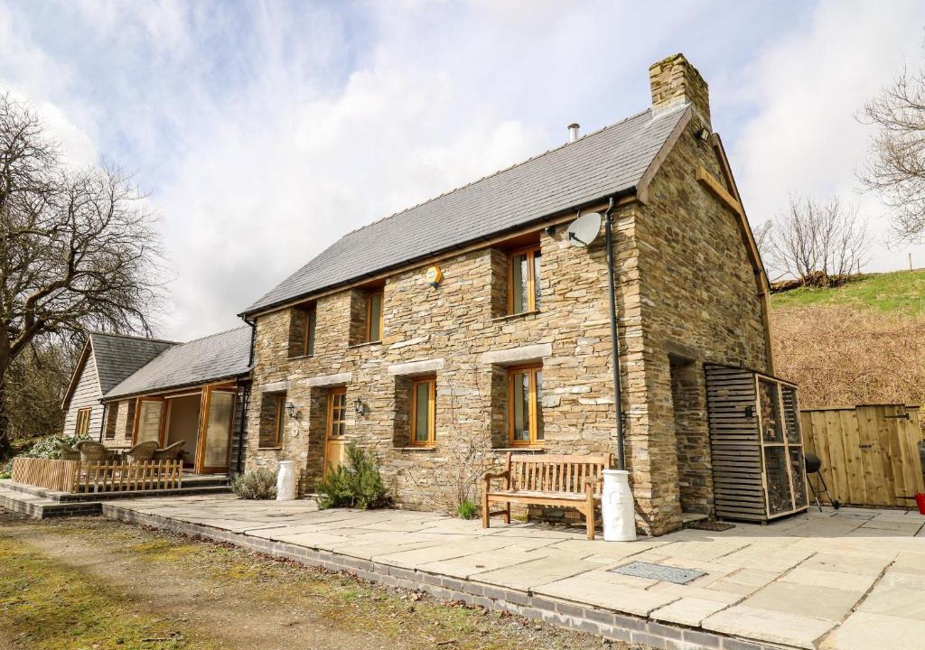Llangunllo House | The Orchard