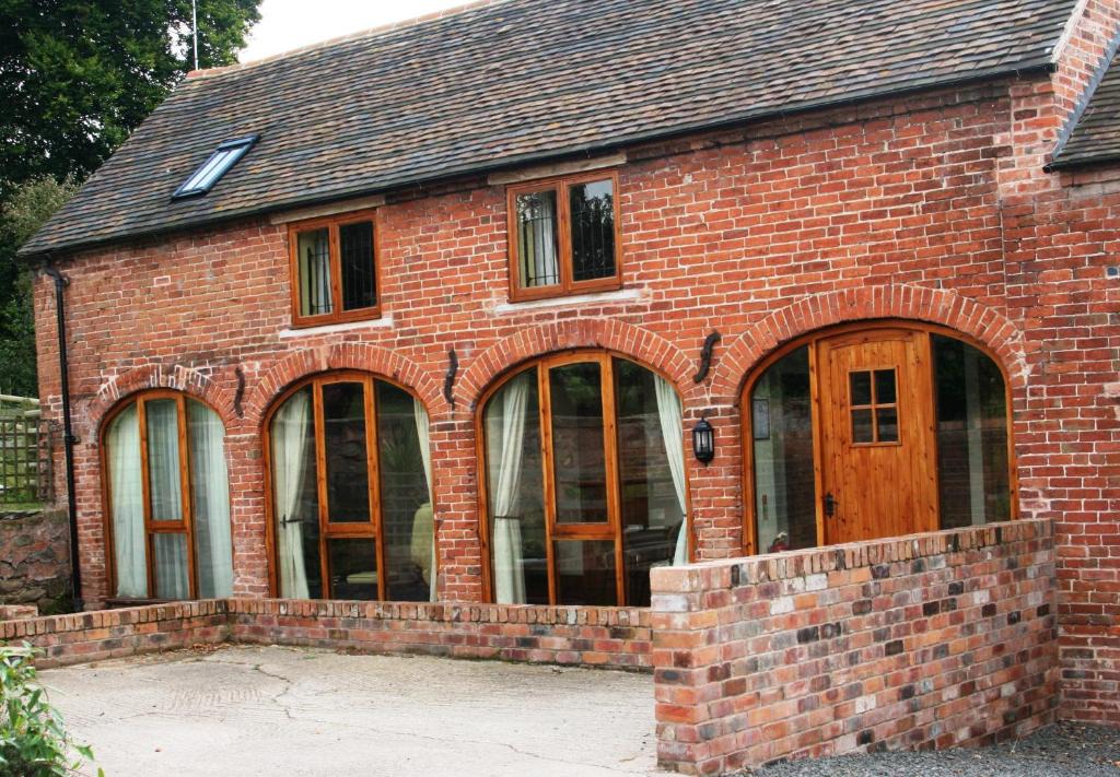 Albrighton Apartment | The Parlour - Self-Catering at Boningale Manor